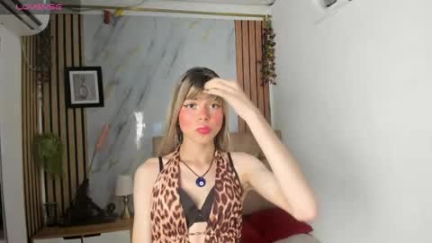 vanessa_jenner online show from May 14, 2026, 1:45 am