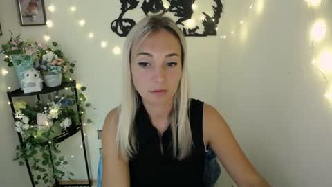 Snapshot of vanessa_joy_ chatting on July 2, 2026, 9:48 am Vanessa online show from July 2, 2026, 9:48 am