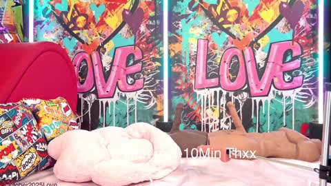  Vanessa  online show from October 25, 2025, 2:24 pm