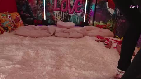  Vanessa  online show from May 9, 2026, 6:46 pm