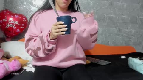 vanessaadol online show from February 20, 2025, 10:27 am