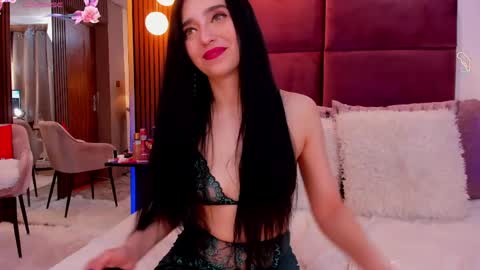 Vanessa Diamond online show from May 5, 2026, 5:48 am