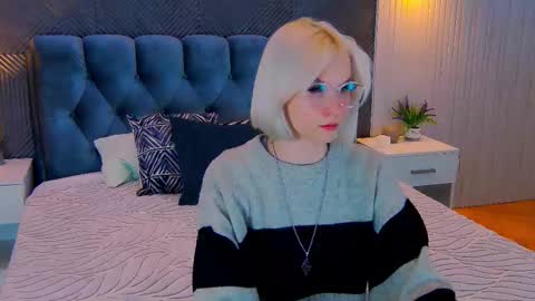 Vanessa online show from February 21, 2026, 2:40 pm