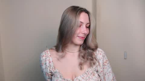 Vanessa online show from April 10, 2026, 3:50 pm