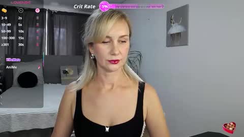 Vanessa  online show from September 17, 2025, 11:12 am