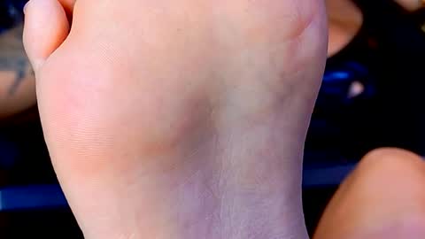 Miss Vanessa online show from November 28, 2025, 7:27 pm