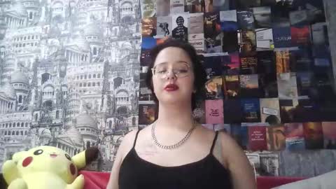 vanessashadow online show from October 27, 2025, 4:33 pm