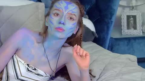 VanessaVienne online show from April 21, 2026, 1:42 am