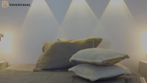 New account follow me online show from February 22, 2025, 8:53 pm