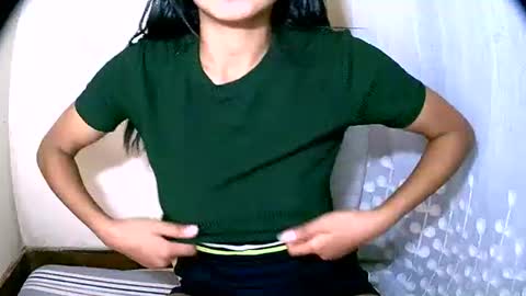 Snapshot of vanih27 chatting on June 6, 2026, 7:51 pm vanih27 online show from June 6, 2026, 7:51 pm