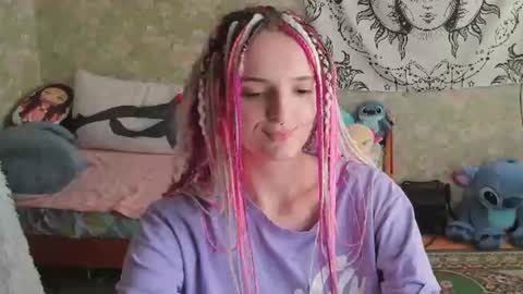 Snapshot of vanilla_arya chatting on June 27, 2026, 12:22 pm Adelina online show from June 27, 2026, 12:22 pm