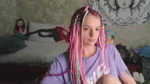 Snapshot of vanilla_arya chatting on July 6, 2026, 9:06 am Adelina online show from July 6, 2026, 9:06 am