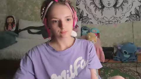 Snapshot of vanilla_arya chatting on July 7, 2026, 9:24 am Adelina online show from July 7, 2026, 9:24 am