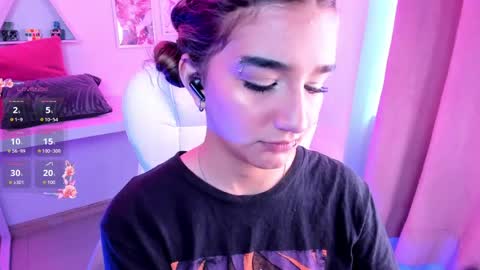 Snapshot of vanillafairy_ chatting on May 27, 2026, 7:33 pm vanillafairy_ online show from May 27, 2026, 7:33 pm