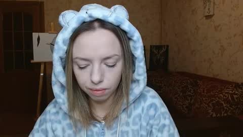 VanillaMuffin online show from October 8, 2025, 5:27 am