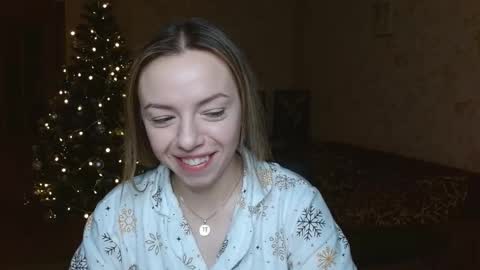 VanillaMuffin online show from December 22, 2025, 6:43 am