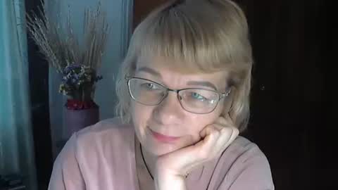 Snapshot of vanillaxcreamy chatting on January 13, 2025, 9:08 am Vanillaxcreamy online show from January 13, 2025, 9:08 am