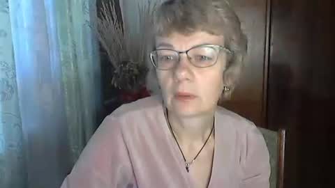 Snapshot of vanillaxcreamy chatting on November 30, 2025, 8:40 am Vanillaxcreamy online show from November 30, 2025, 8:40 am
