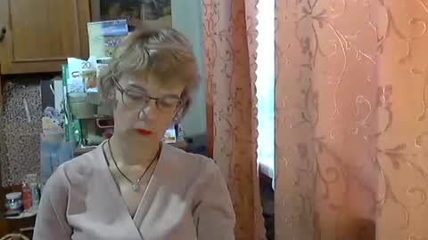 Snapshot of vanillaxcreamy chatting on December 16, 2025, 8:52 am Vanillaxcreamy online show from December 16, 2025, 8:52 am