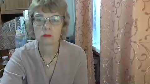 Snapshot of vanillaxcreamy chatting on December 21, 2025, 7:48 am Vanillaxcreamy online show from December 21, 2025, 7:48 am