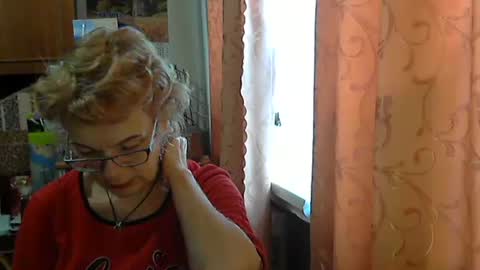 Snapshot of vanillaxcreamy chatting on February 14, 2026, 12:35 pm Vanillaxcreamy online show from February 14, 2026, 12:35 pm