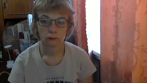 Snapshot of vanillaxcreamy chatting on February 26, 2026, 9:19 am Vanillaxcreamy online show from February 26, 2026, 9:19 am