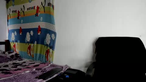 vannellope_vladimir online show from May 14, 2026, 3:52 pm