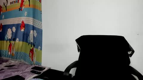vannellope_vladimir online show from June 3, 2026, 3:28 pm