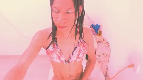 VANNESA online show from April 6, 2026, 12:41 am