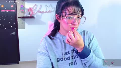 Vanesa online show from February 15, 2025, 6:01 pm