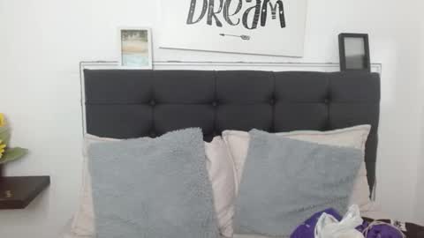 vane online show from October 20, 2025, 7:47 pm