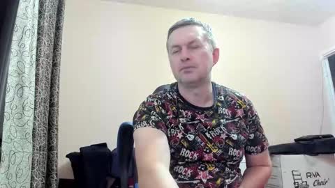 vano_822 online show from October 10, 2025, 10:20 pm