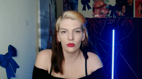 Vanessa online show from March 27, 2026, 6:29 pm