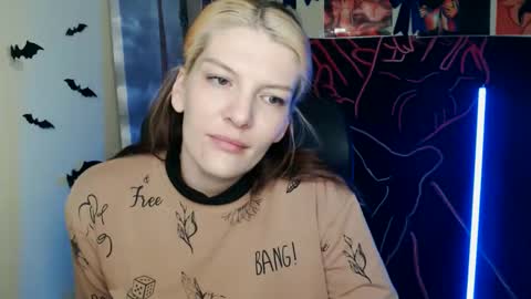 Vanessa online show from April 18, 2026, 6:06 am