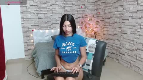 Snapshot of vanse_lust chatting on February 19, 2025, 11:57 pm Karuna online show from February 19, 2025, 11:57 pm
