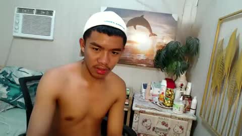 Snapshot of vanxxx2005 chatting on March 5, 2025, 11:06 am vanxxx2005 online show from March 5, 2025, 11:06 am