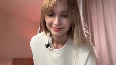 Heeeeey Im Hanna the art of tease  online show from November 9, 2025, 4:33 am