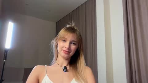 Heeeeey Im Hanna the art of tease  online show from November 21, 2025, 4:05 pm