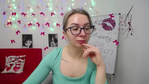 Snapshot of vasilisasii chatting on March 8, 2026, 6:17 am Vasilisa online show from March 8, 2026, 6:17 am