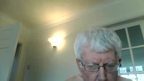 Snapshot of vassus chatting on December 18, 2024, 10:40 am vassus online show from December 18, 2024, 10:40 am