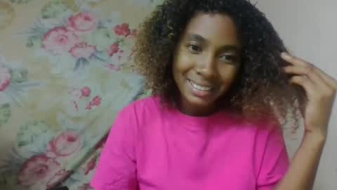 vaviroa online show from May 15, 2026, 12:23 pm