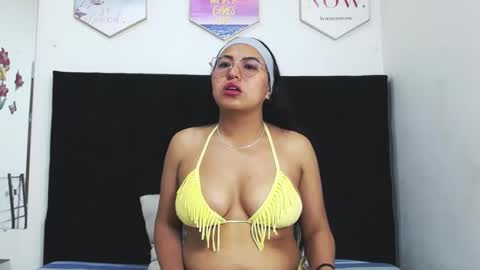 vcoralper online show from December 1, 2025, 12:10 pm