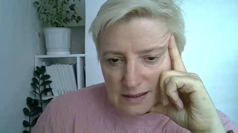 vea_motty online show from May 29, 2026, 12:47 pm