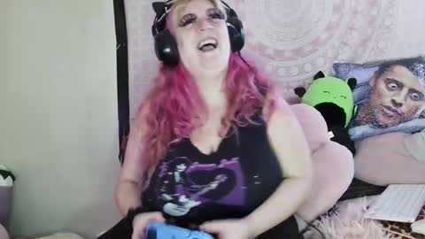Snapshot of veelehanex3 chatting on January 9, 2025, 5:00 pm Veronica Lehane online show from January 9, 2025, 5:00 pm