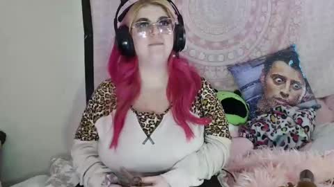 Snapshot of veelehanex3 chatting on January 16, 2025, 6:16 pm Veronica Lehane online show from January 16, 2025, 6:16 pm