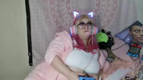Snapshot of veelehanex3 chatting on February 15, 2025, 5:50 pm Veronica Lehane online show from February 15, 2025, 5:50 pm