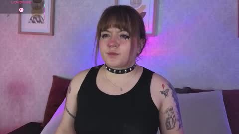 Snapshot of veesimons_dh chatting on November 4, 2025, 9:25 pm Vee Simons online show from November 4, 2025, 9:25 pm