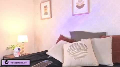 Snapshot of veesimons_dh chatting on January 31, 2026, 7:56 pm Vee Simons online show from January 31, 2026, 7:56 pm