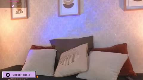 Snapshot of veesimons_dh chatting on February 10, 2026, 8:24 pm Vee Simons online show from February 10, 2026, 8:24 pm