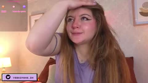 Snapshot of veesimons_dh chatting on February 21, 2026, 8:21 pm Vee Simons online show from February 21, 2026, 8:21 pm